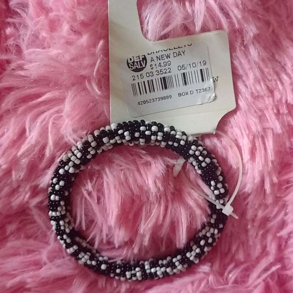 Beaded bracelet